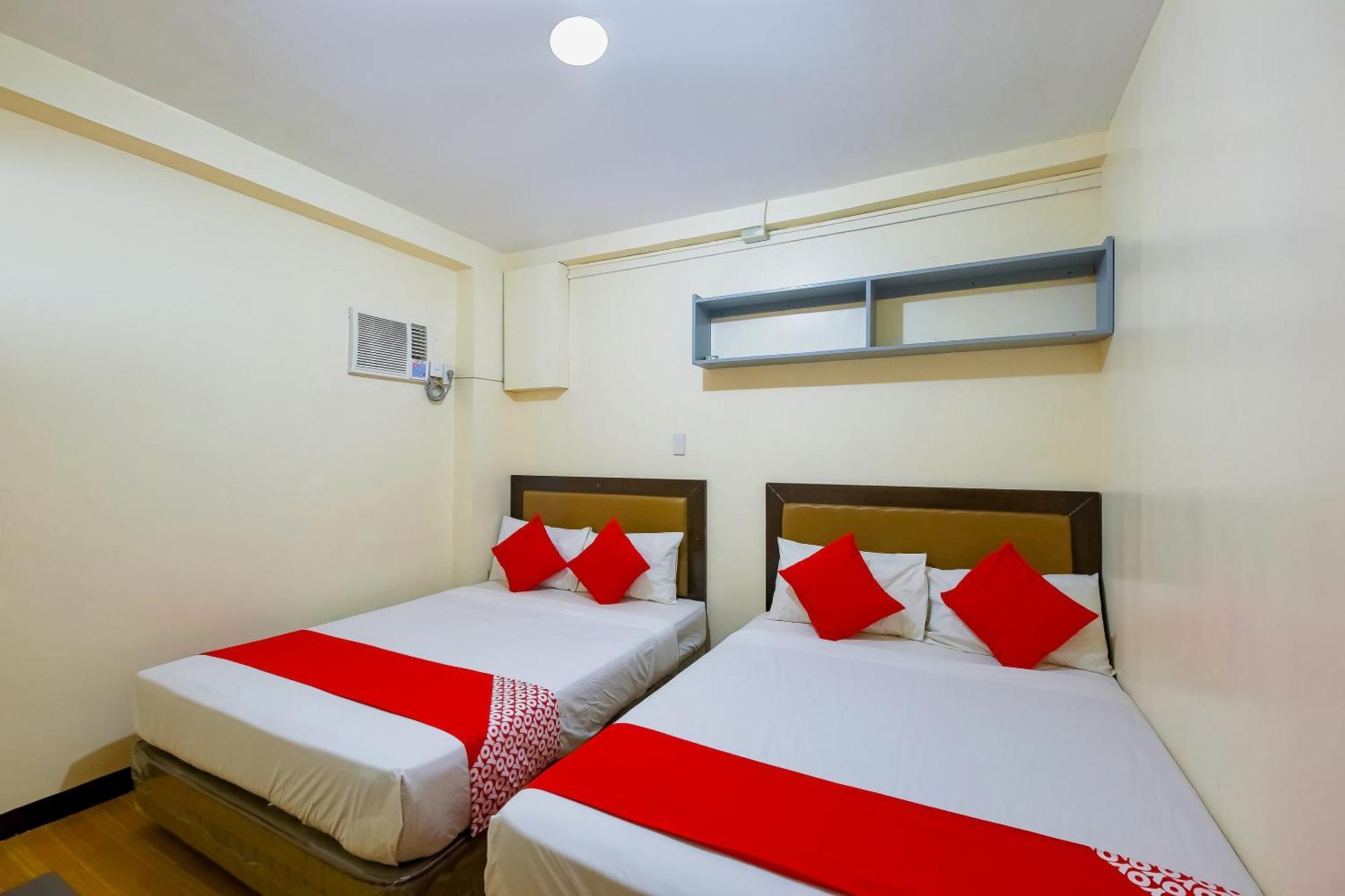 Oyo 431 Apollo 11 Apartelle Pasay Exteriör bild