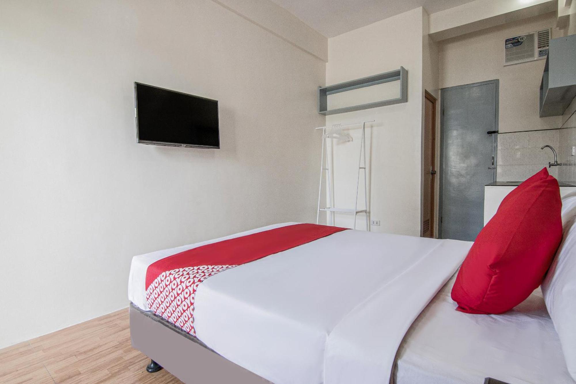 Oyo 431 Apollo 11 Apartelle Pasay Exteriör bild